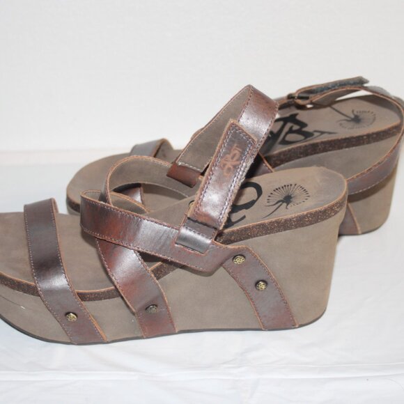 EC LADIES OTBT WEDGE PLATFORM SANDALS - 9 1/2   BRONZE - Picture 3 of 7